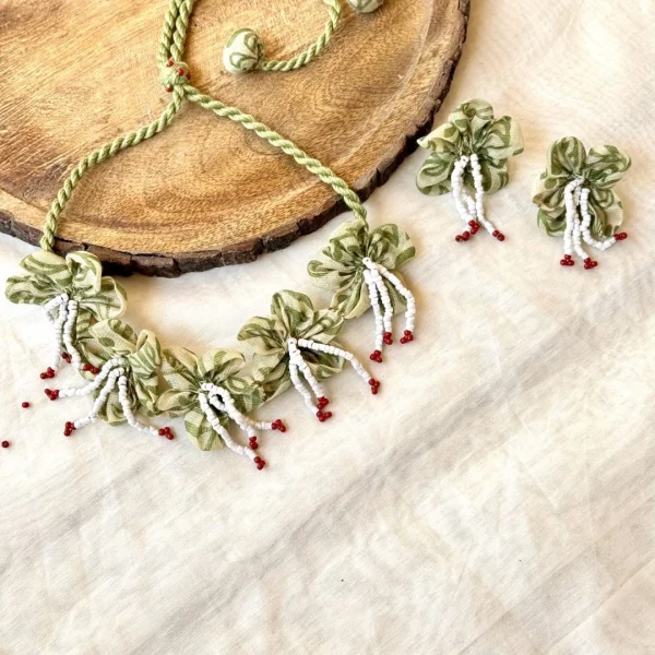 Soft Bloom Earring - Image 8