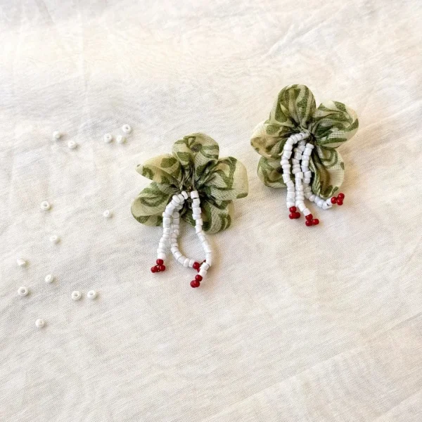Soft Bloom Earring - Image 6